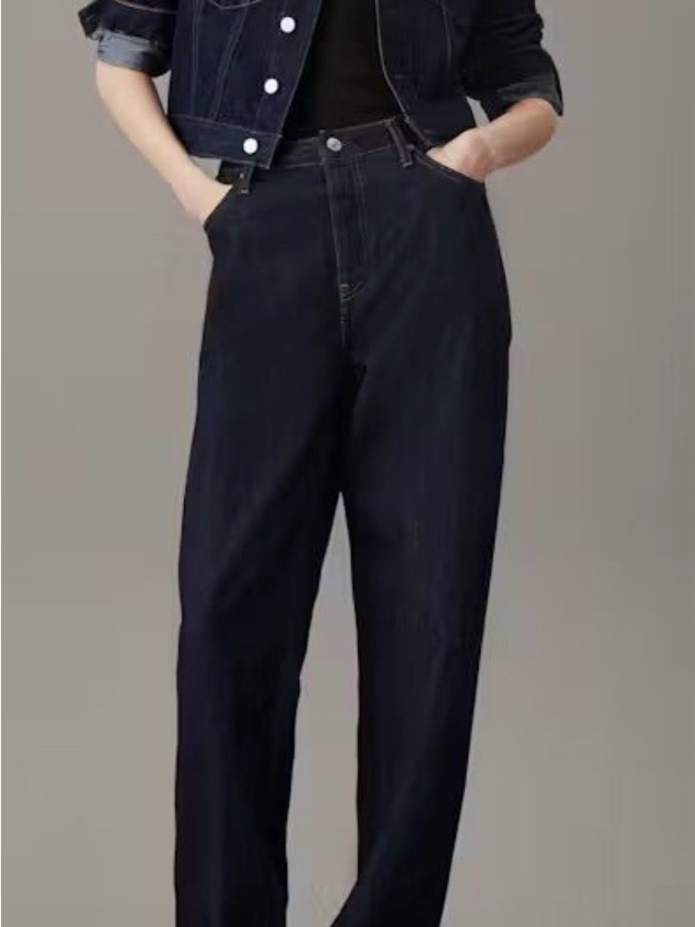 Calvin Klein High-Rise Boyfriend Jeans in Black